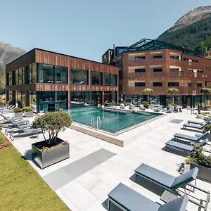 Castello Hotel